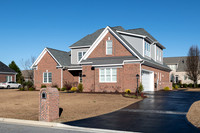 3905 Dunhagan